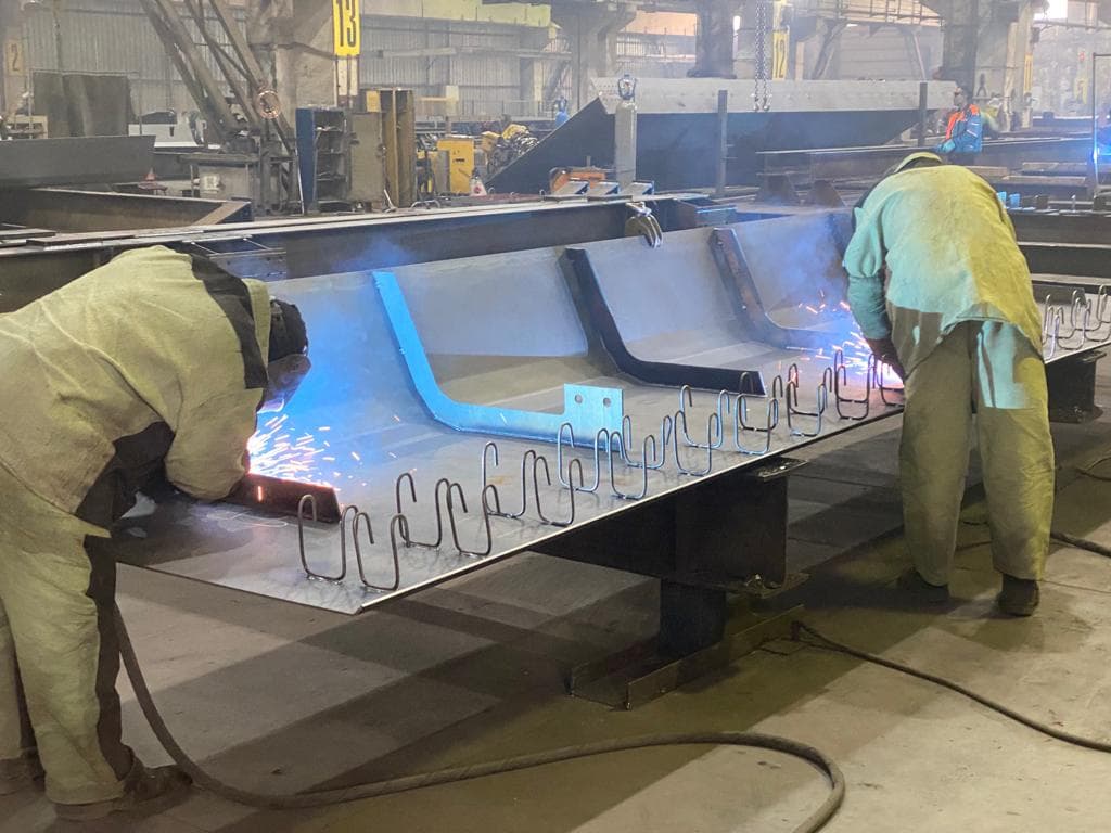 Металлоконструкции блоков карниза моста, г. Муром