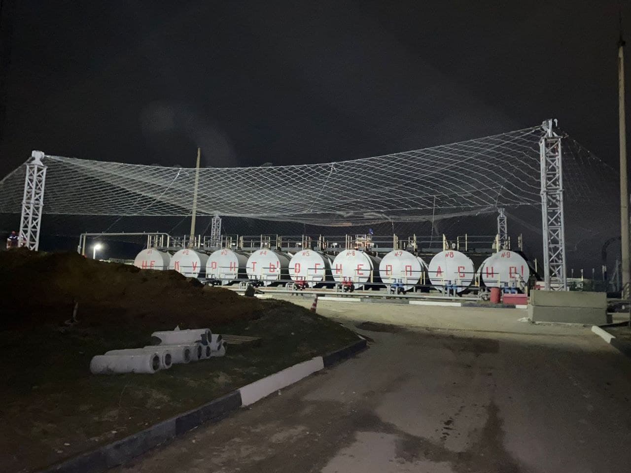 Производство, поставка, монтаж защитного укрытия "АНТиДРОН" на объект ПАО "Роснефть"