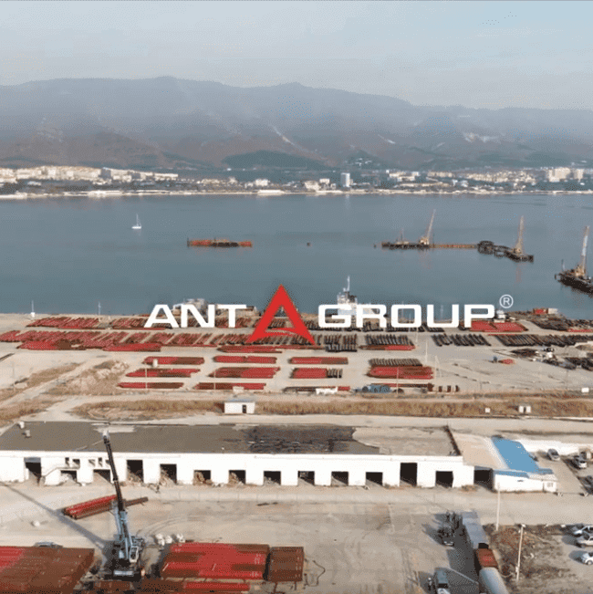 Комплекс береговой и морской инфраструктуры порта в г. Геленджик