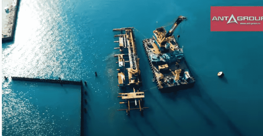 Комплекс береговой и морской инфраструктуры порта в г. Геленджик., 2020 г.