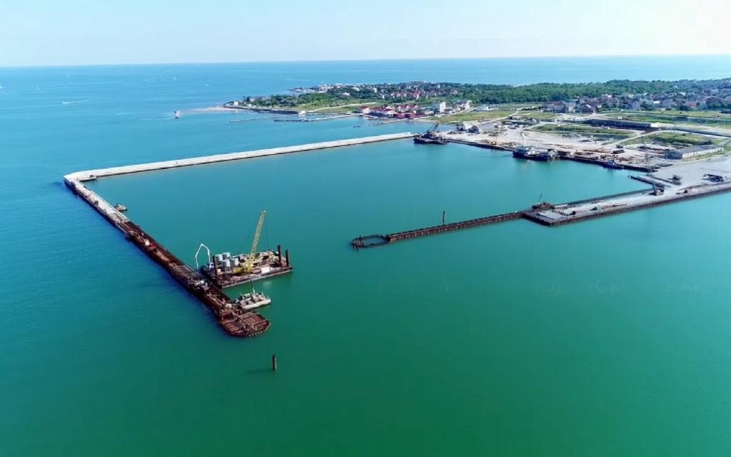 Видеообзор на ход строительства объекта - Комплекс береговой и морской инфраструктуры в г.Геленджик